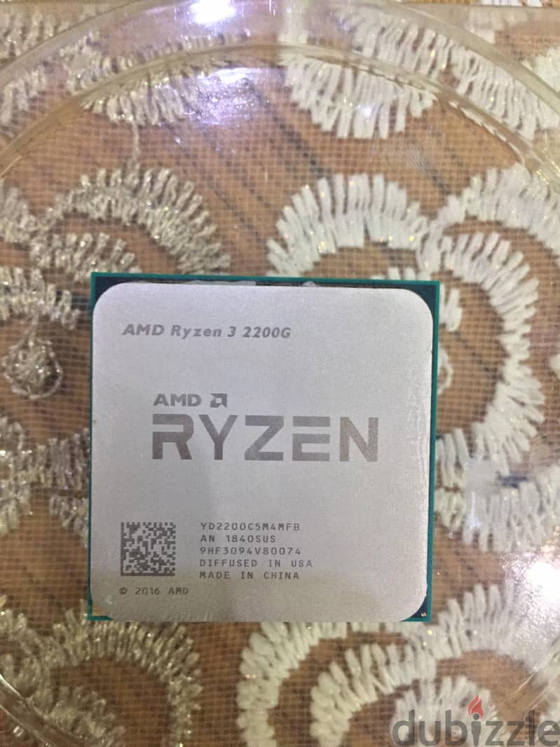 AMD Ryzen 3 2200G 1