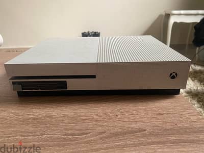 Xbox 1 S series  1 TB sotorage + Forza horizon