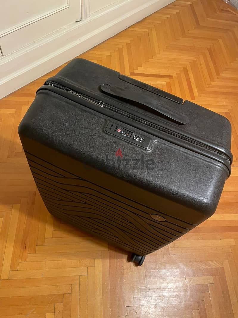 Italian Made high Quality Large Suit Case شنظة سفر طلياني جودة اروبية 2