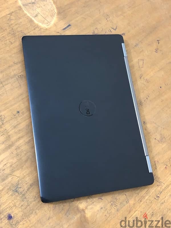 dell latitude e5570 0