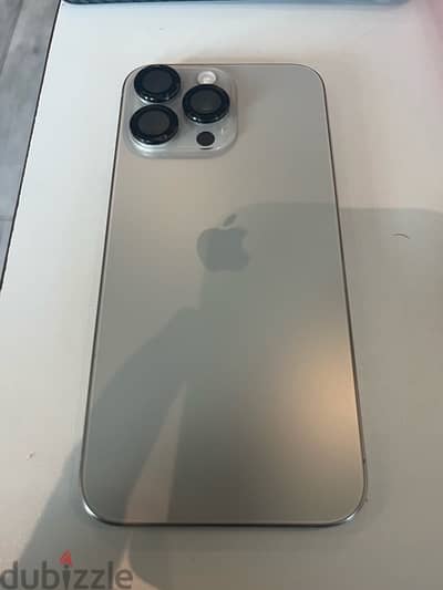 IPhone 15 pro max Natural Titanium