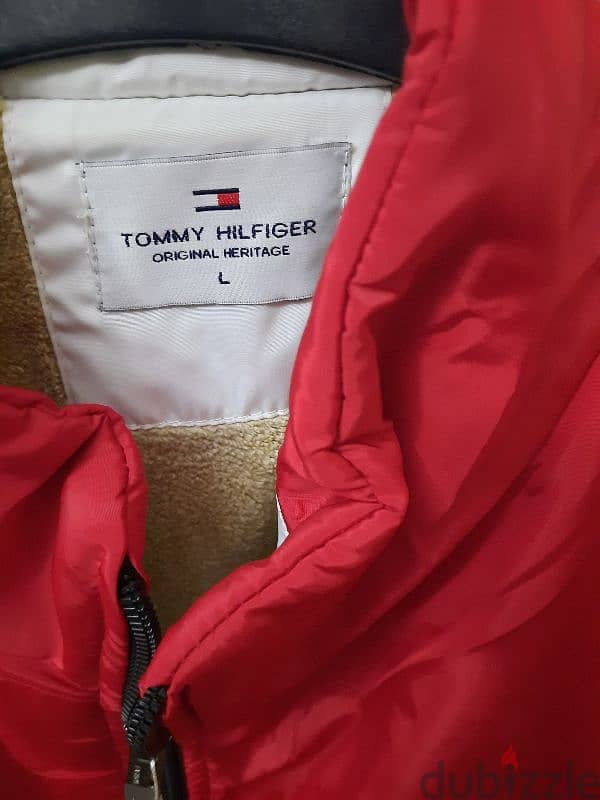 جاكيت Tommy للبيع 1