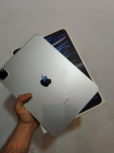 Ipad pro 11inch 2022 m2.128G B96%  الجهاز كسر كسر زيرو