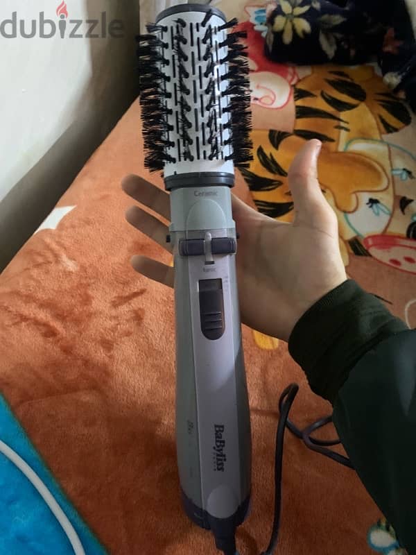 استشوار babyliss paris  بالفرشه بتاعتو 1