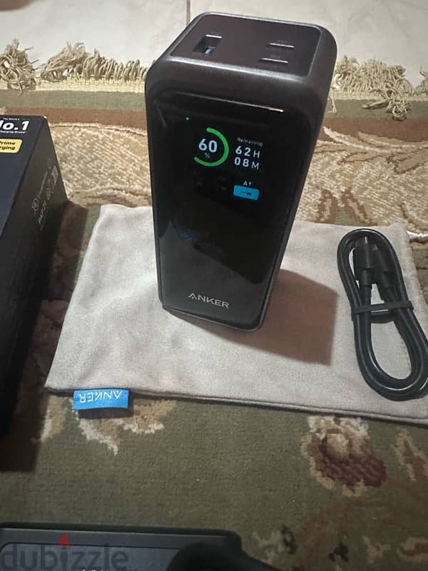 Anker Prime 20,000 ( 200 W ) + Anker Prime Base 100 W 9