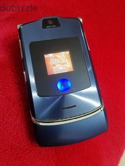 Motorola V3i blue حاله ولون مميز