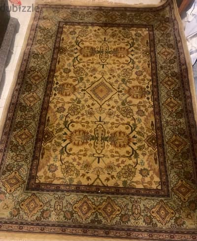 100% wool carpets - Excellent condition