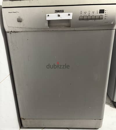 Stainless steel full size dishwasher