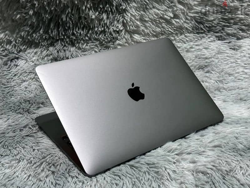 Macbook pro 2020 4