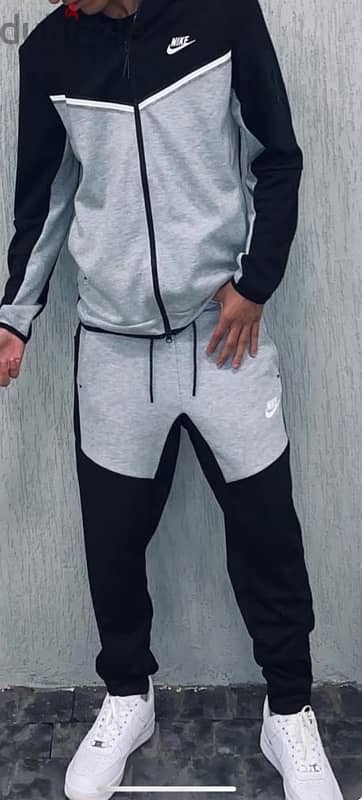 Nike Tech Fleece Joggers Black Heather Grey 1