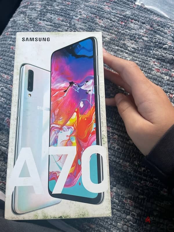 Samsung A70 with box 0