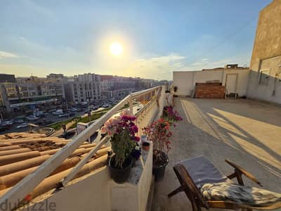 Penthouse Rooftop + 1 space parking in garage- بنتهاوس +ركنه في الجراج