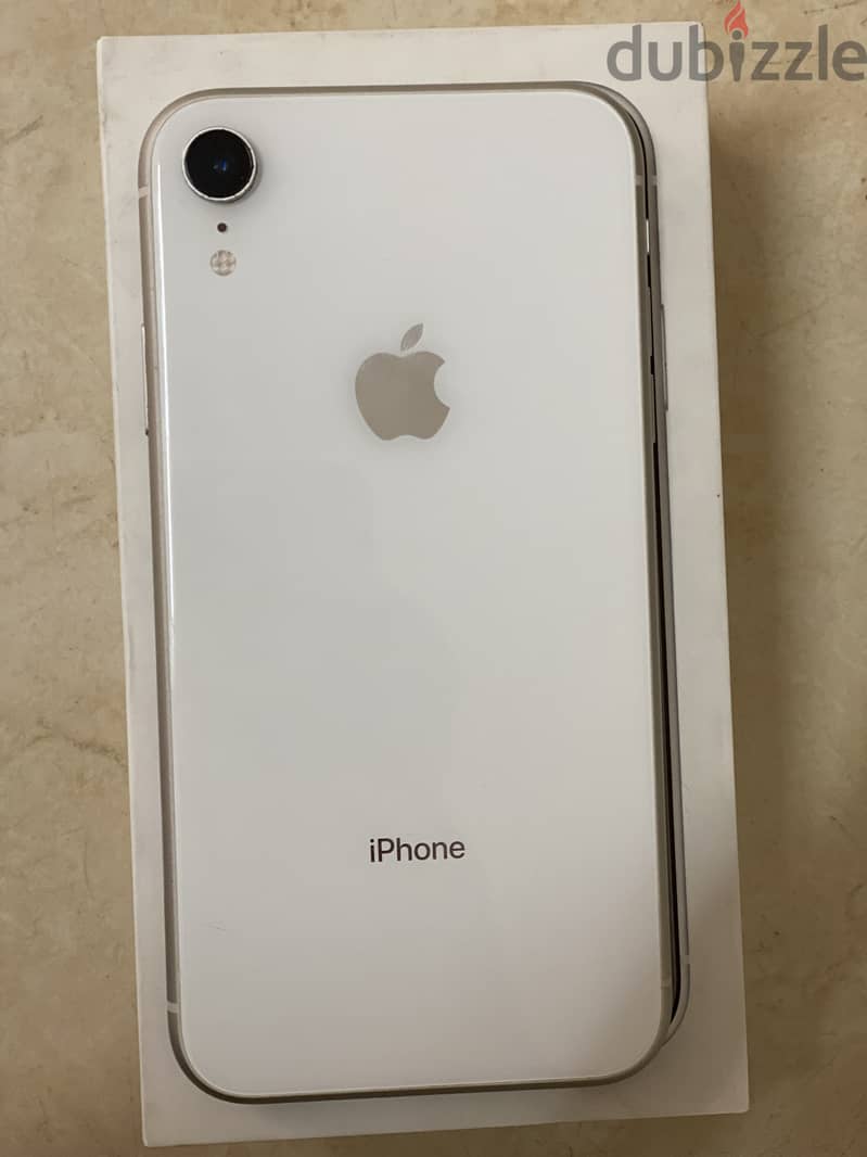 Apple - iPhone XR 0