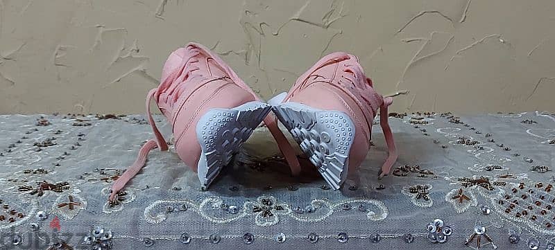 Reebok ORGINAL size 37 for women 3