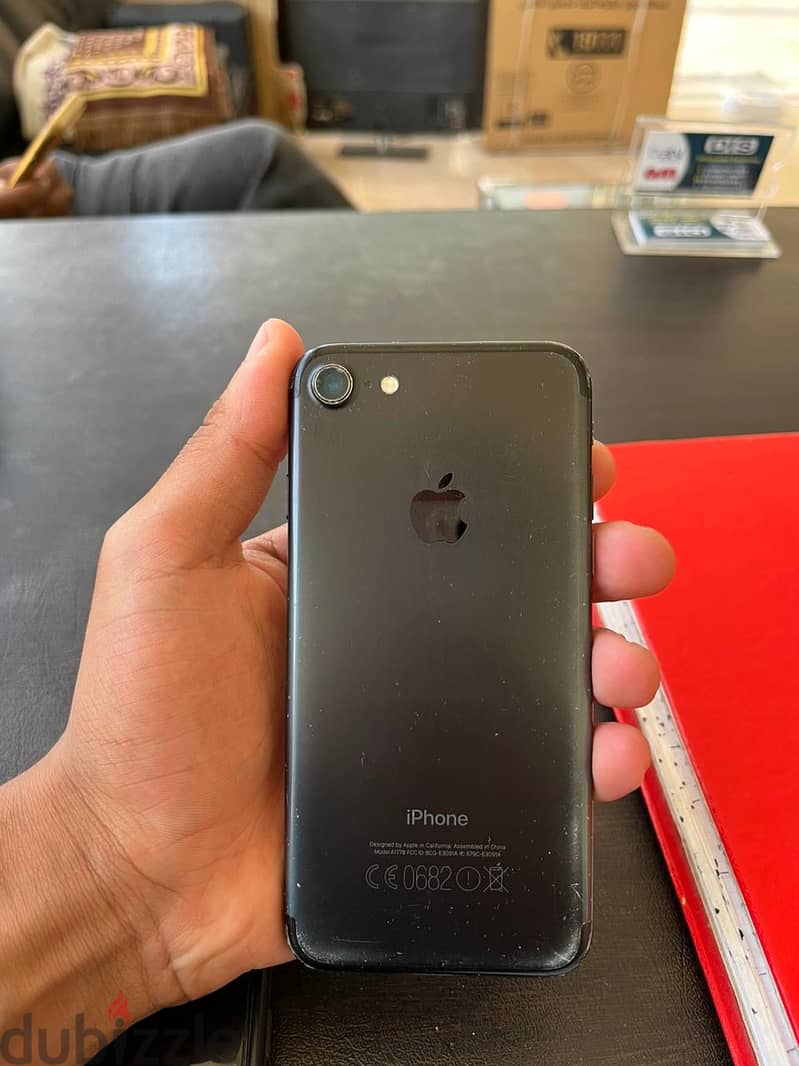 Apple - iPhone 7 بالعلبة 2