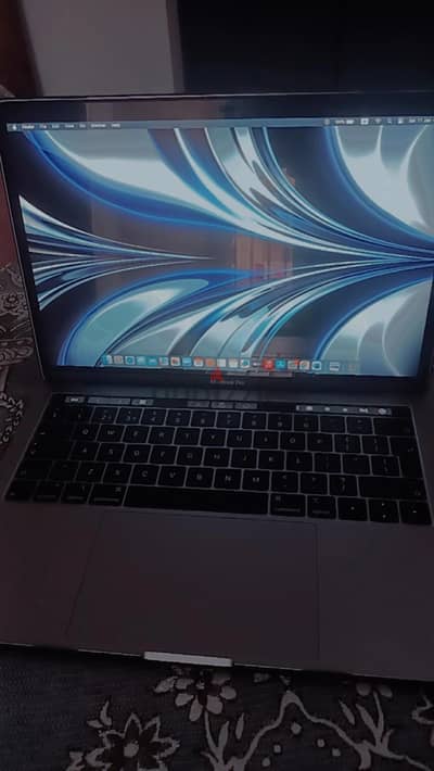 جهاز MacBook Pro 2019 Core i7