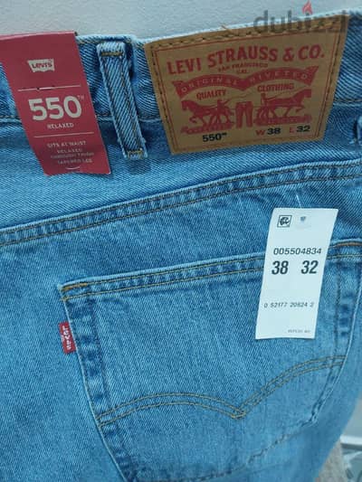 بطلون جينز ليفيس  Levis اصلي مقاس ٣٨ ازرق