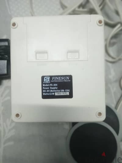 جهاز مساج و تدليك العضلات FINESUN الغني عن التعريف Model: FS- 204