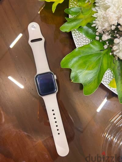 Apple watch series 7 starlight 41mm