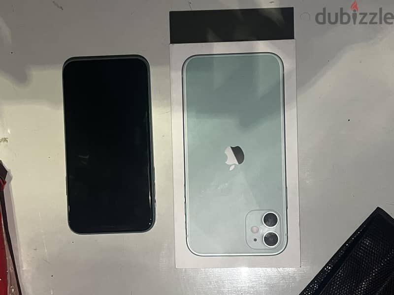 iPhone 11 FULL BOX + Cover & Screen Protector 4