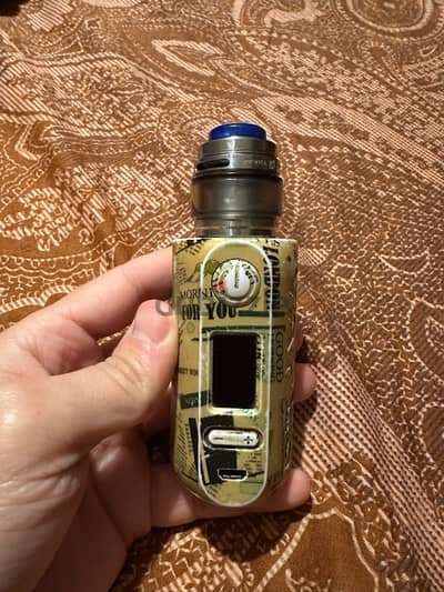 vape puma with anothe items