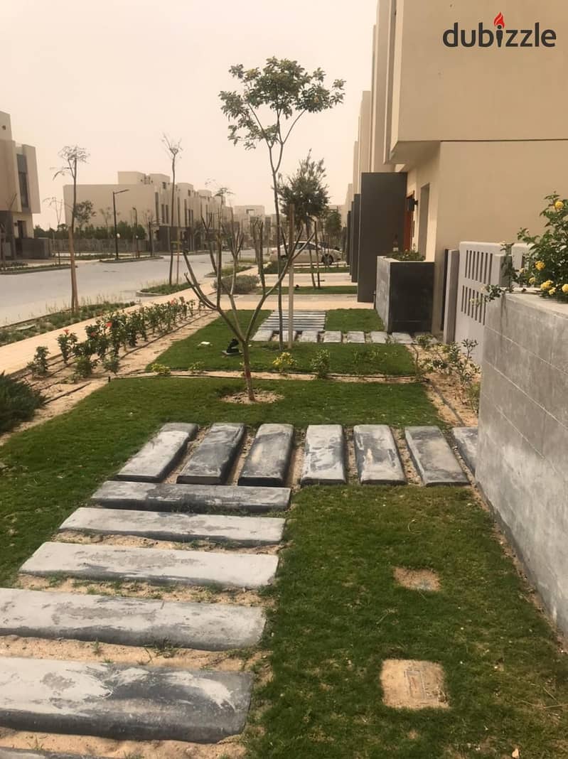 Town House corner 160 m for sale in Al Burouj 0