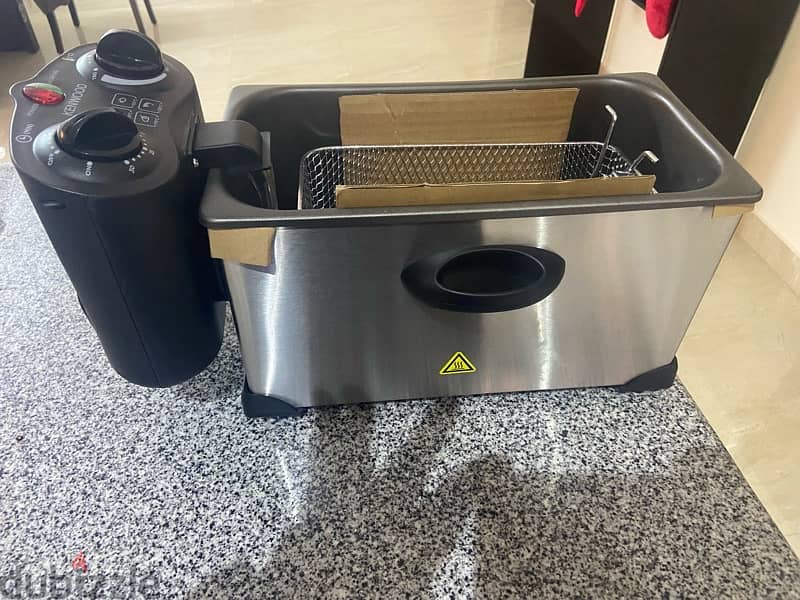 Kenwood Deep Fryer 1