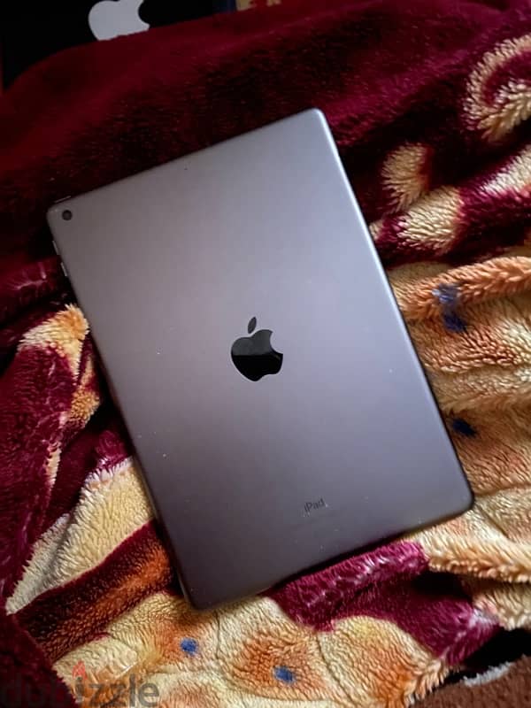 Ipad 9 64gb مكسور باغة 3