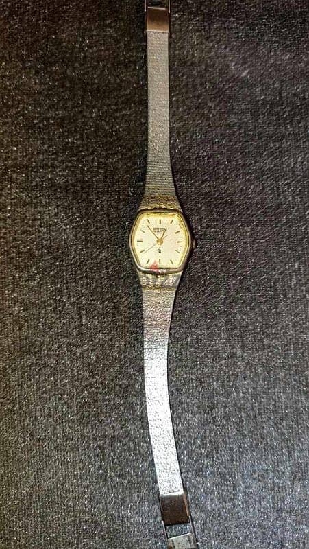 old vintage citizen watch 0