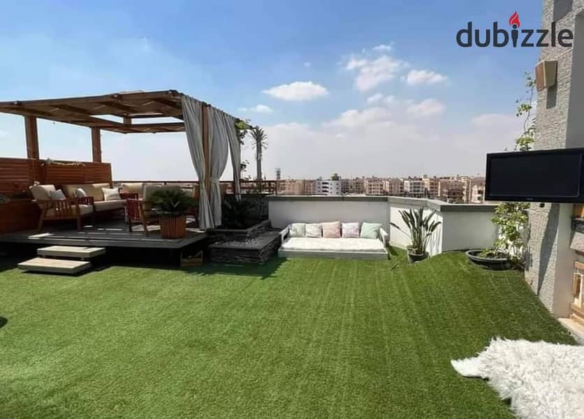 For sale penthouse 220 sqm + roof 108 sqm in El-patio compound 0