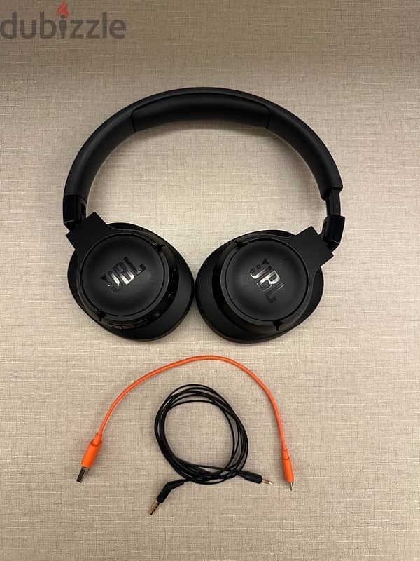 JBL Tune b720 0