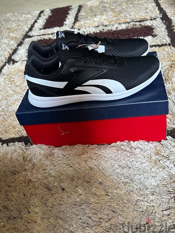 Reebok size 42 2