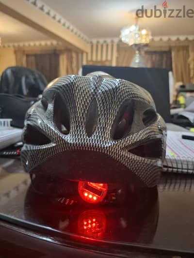 Carbon fiber lixada bicycle helmet