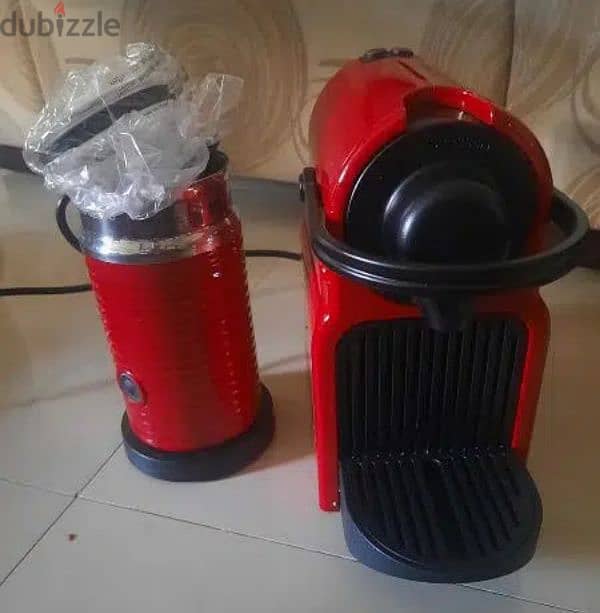 Nespresso Inissia coffee machine & Aeroccino3 milk forther 1