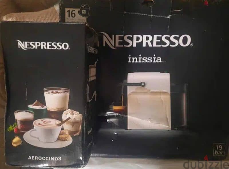 Nespresso Inissia coffee machine & Aeroccino3 milk forther 2