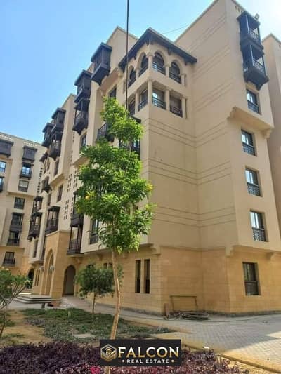 Apartment for immediate delivery with finishing in the center of Cairo on Salah Salem Road and minutes from El Manial in Arabesque El Fustat Compound