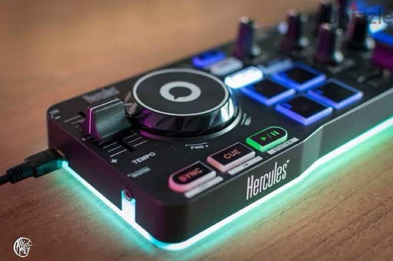 Hercules DJCONTROL STARLIGHT - Portable DJ mixer 1