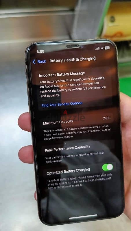 ايفون xs للبيع مساحه 64 بطاريه 74 متفتحش معاه كل مشتملاته 5