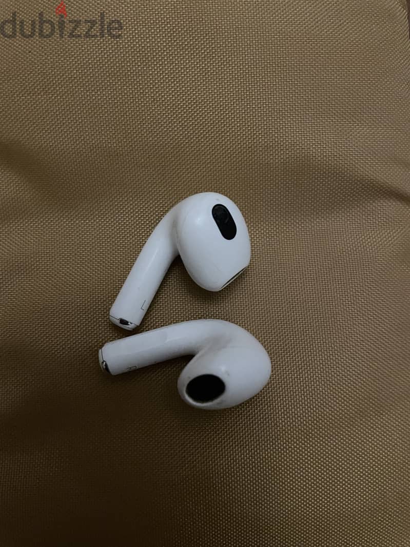 Airpods 3 without case - اير بودز ٣ بدون علبة 0