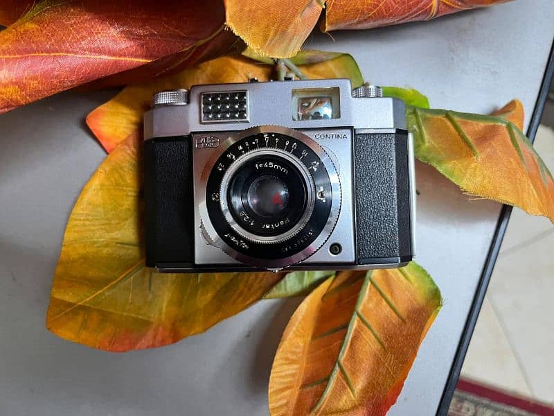 Zeiss Ikon Contina - 45mm f/2.8 - Vintage 35mm Rangefinder Camera 1956 3