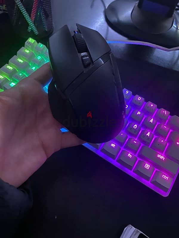 mouse razer basilisk x hyperspeed 1