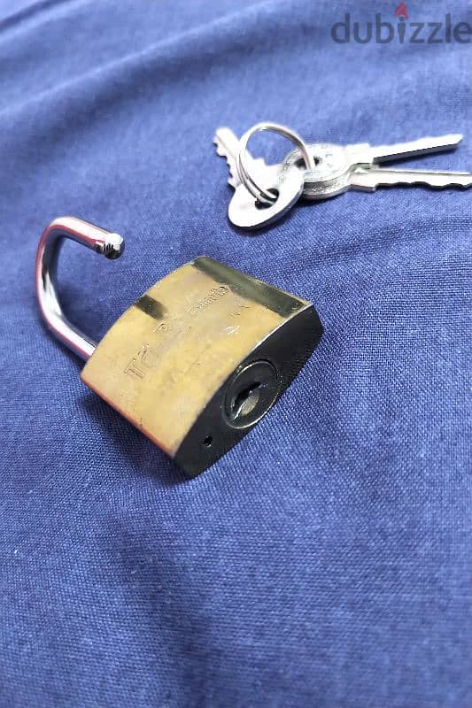 Small Baggage Lock with Keys 4