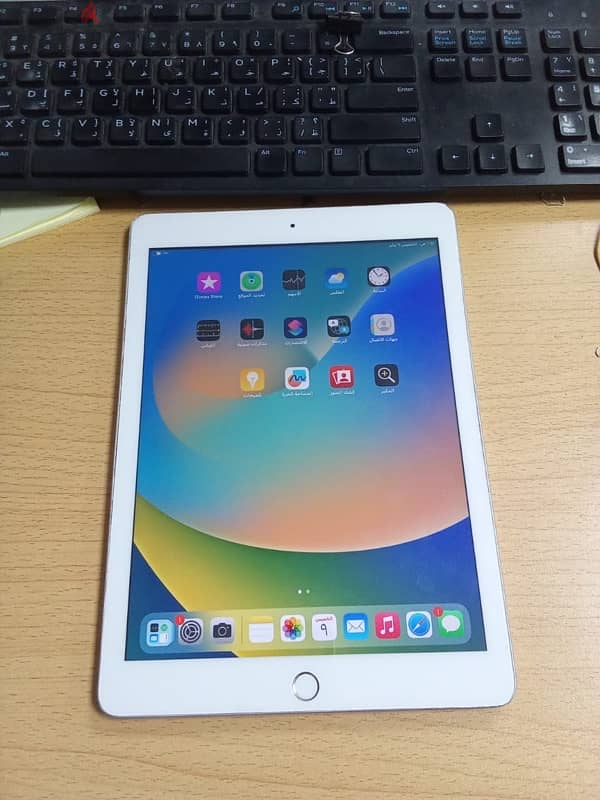 Apple iPad 6Th 32G (Wi-Fi ) 2