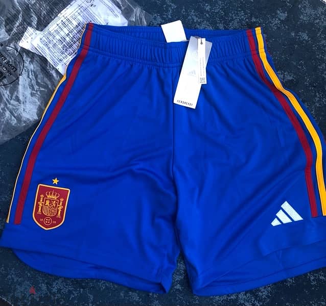 adidas shorts size small 4