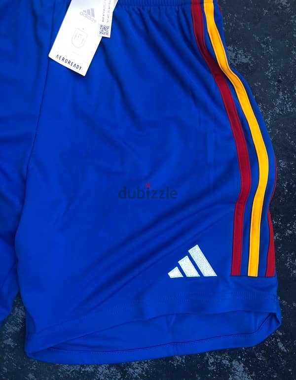 adidas shorts size small 1