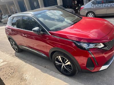 Peugeot 3008 2021 red interior