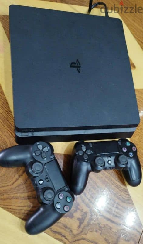 pS4 slim 0