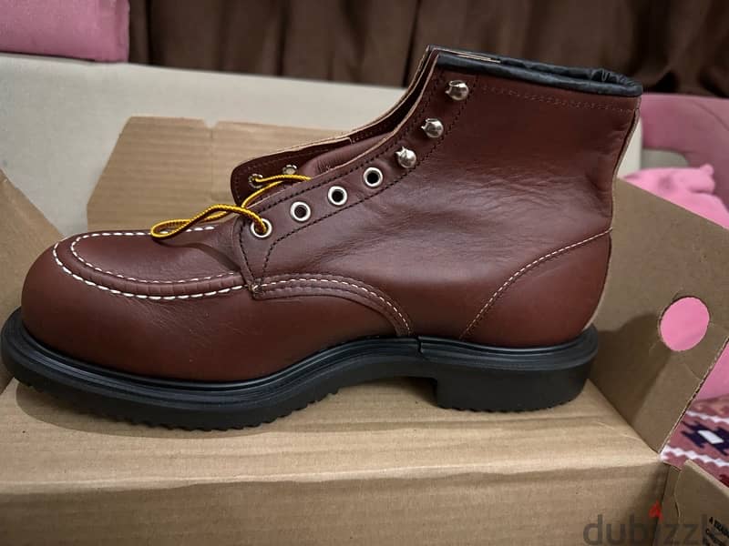 Redwing safety shoes 44 New 1