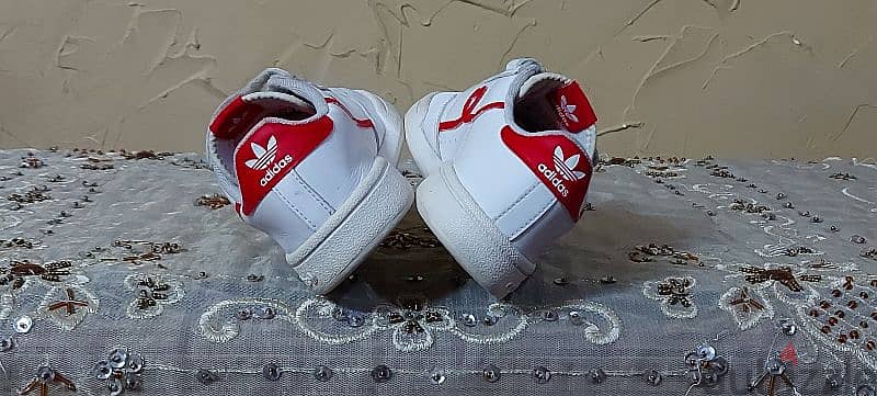 ADIDAS shos original size 35 for girls used very good 2