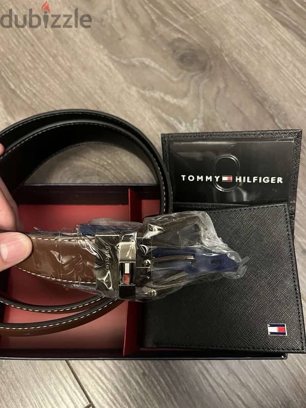 original tommy hilfiger wallet set 2